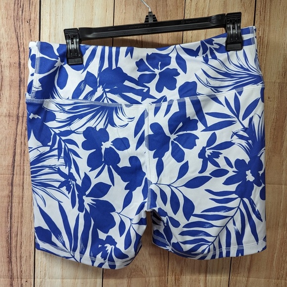 Avia Women's Cross Waist 5'' Bike Short size 12-14 NWOT Hawaiian flower - Picture 3 of 4